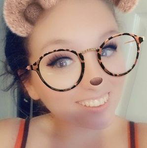 Meet your Posher, Nikki